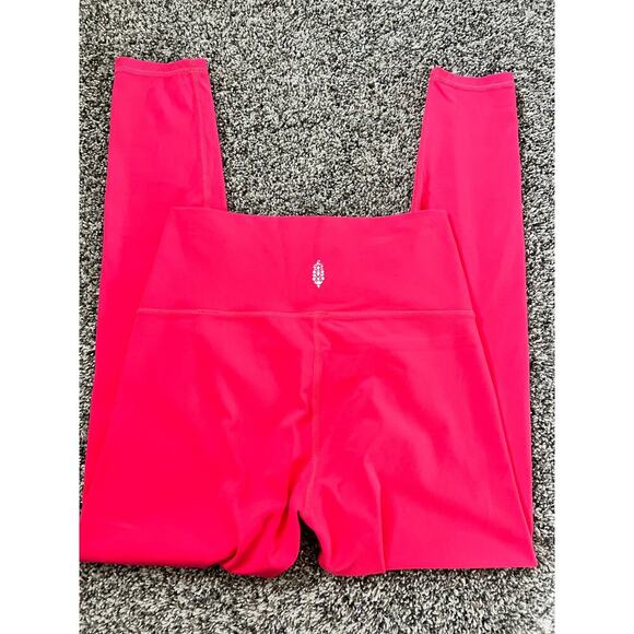 Free People Movement leggings measurements included - Picture 4 of 6